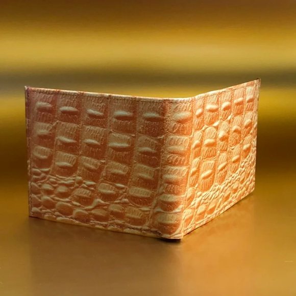 Men's Genuine Leather Bifold Crocodile Embossed Wallet - Picture 2 of 6